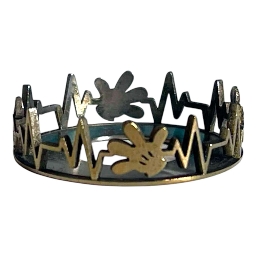 Cette beauty ring unique en son genre va devenir un Must Have dans le domaine des accessoires de vape. Elle est faite pour rendre votre setup unique aussi bien pour l'aspect fonctionnel comme pour son esthétique. 