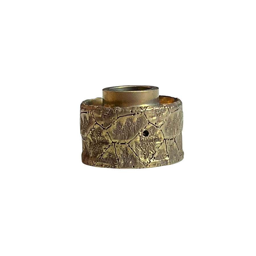 Gold desert dunes d esign  for this amazing cap engraved in France