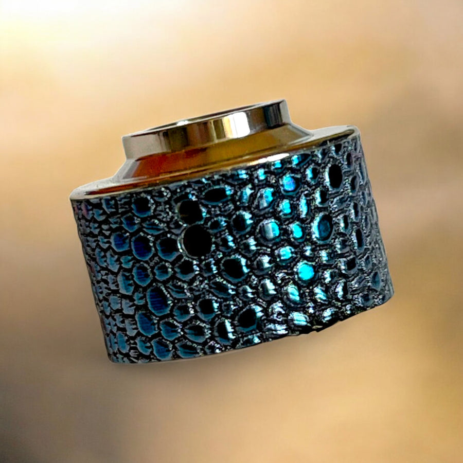 Detail and finish of this personalized haku venna heritage light blue beluga relief in Titanium titanium cap
