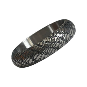 The One: Geometrics Titanium Beauty Ring