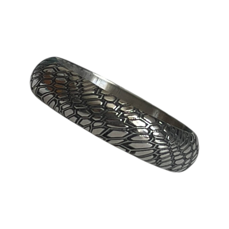 The One: Geometrics Titanium Beauty Ring