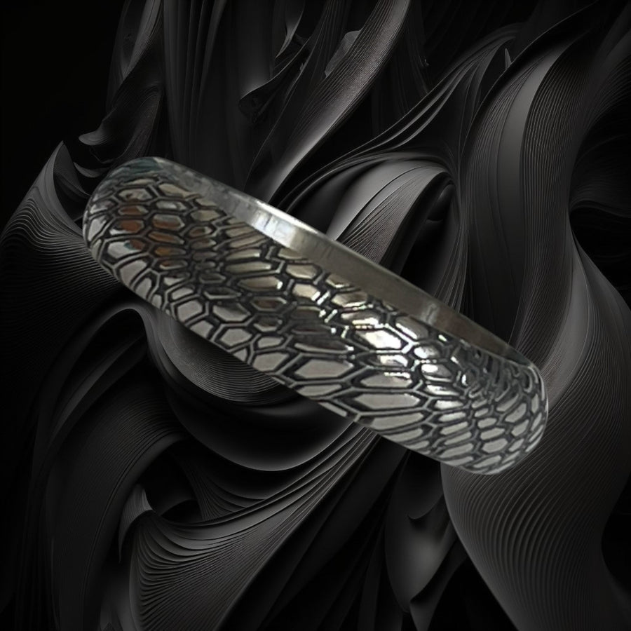 The One: Geometrics Titanium Beauty Ring