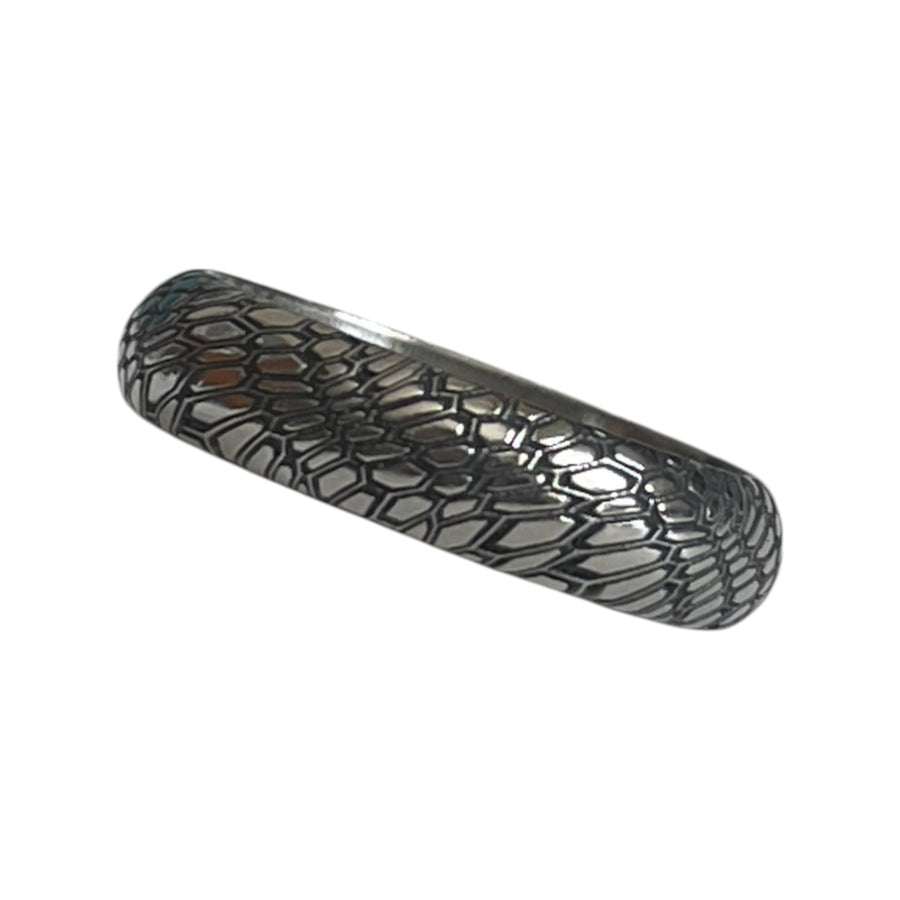 The One: Geometrics Titanium Beauty Ring