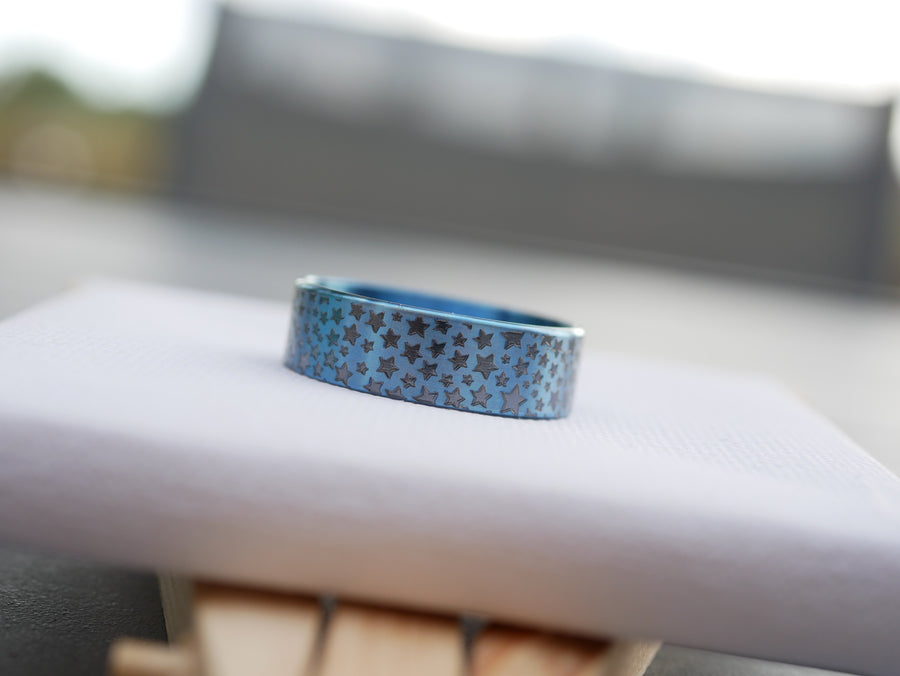 BEauty ring Stars bleue. Trouvez sur Diva Vap' d'autres accessoires Premium de vape pour compléter votre setup préféré. 