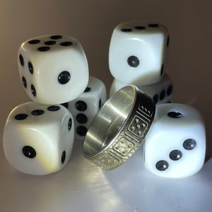 Dice Beauty Ring Titanium 22 mm #W028